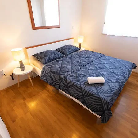 Sailors - 3 Min To * 풀라