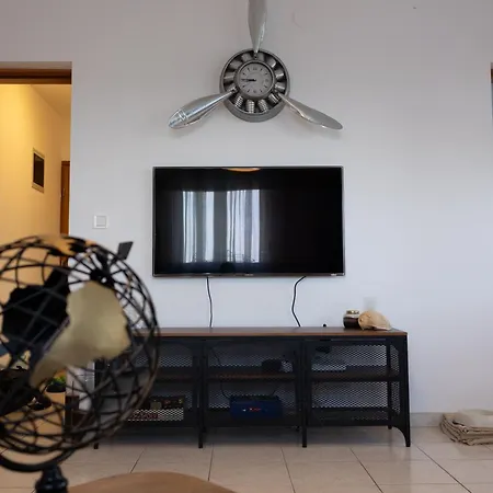 Sailors - 3 Min To *