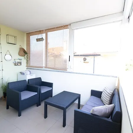 Sailors - 3 Min To Apartament