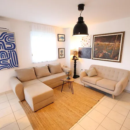 Sailors - 3 Min To Apartman