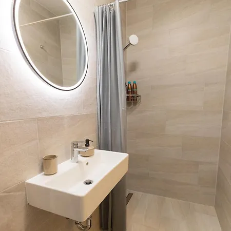 アパート Sailors - 3 Min To *