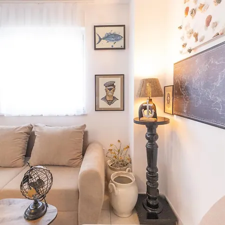 Sailors - 3 Min To プーラ